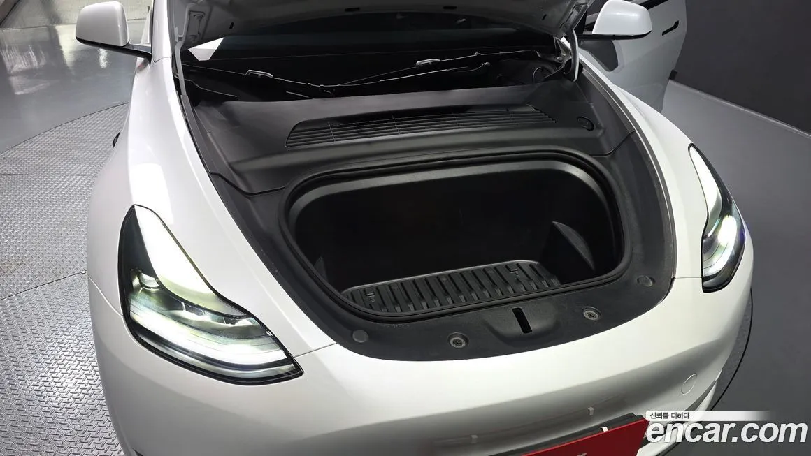 Tesla Model Y 2023 из KR, фото 7