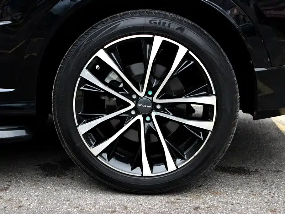 Jetour X70 PLUS — фото 10