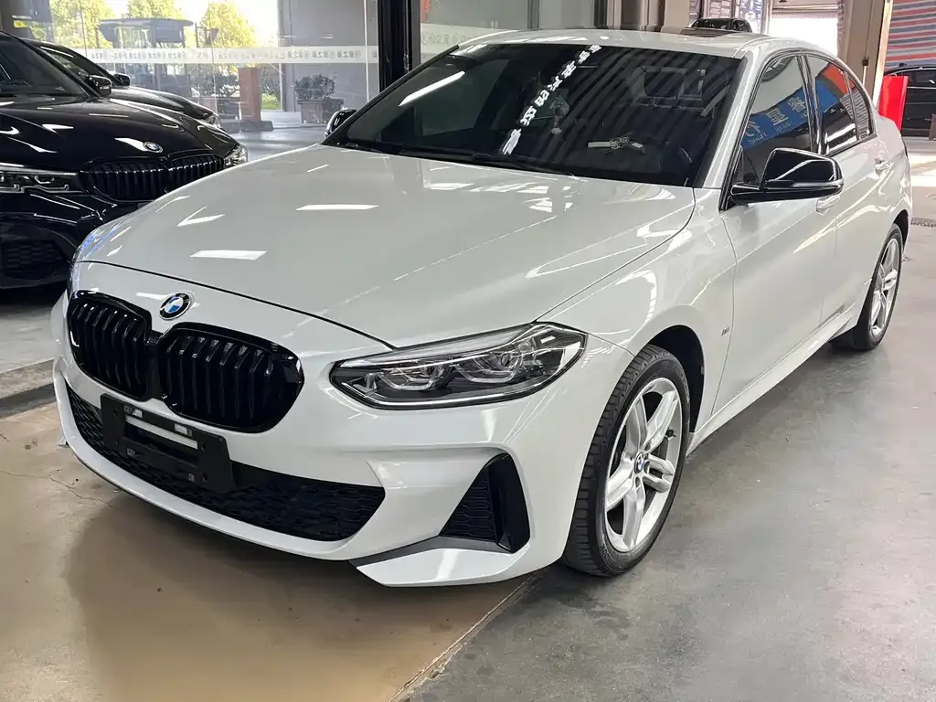 BMW 1 Series — фото 1