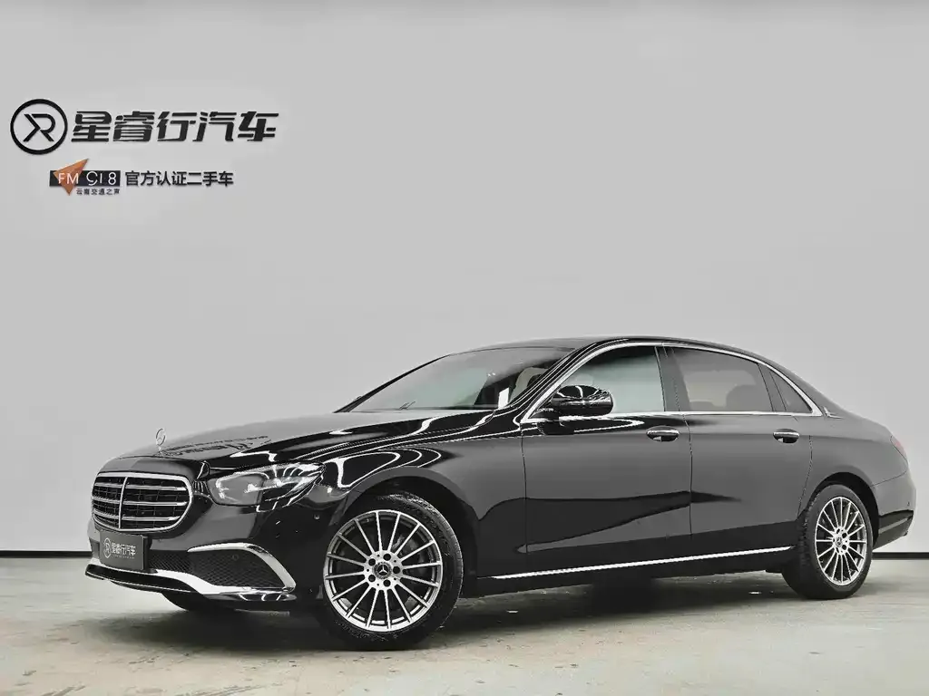 Mercedes-Benz E-Class — фото 1