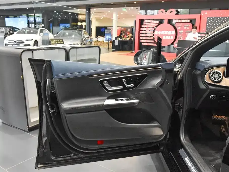 Mercedes-Benz EQE 2025 из CN, фото 2