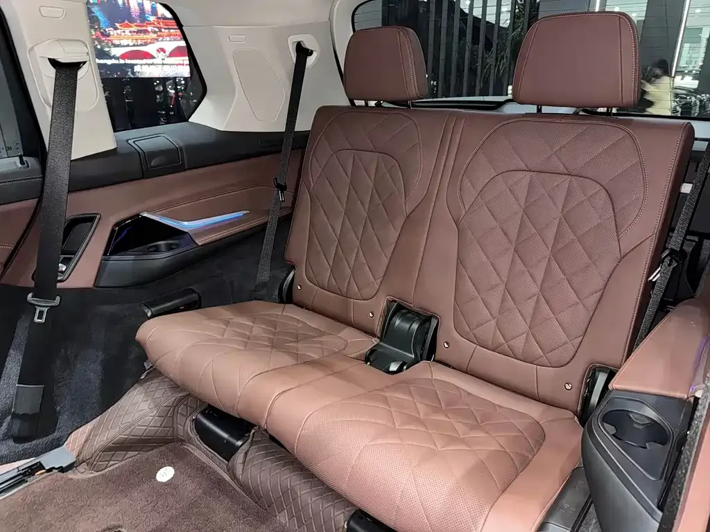 BMW X7 2023 из CN, фото 3