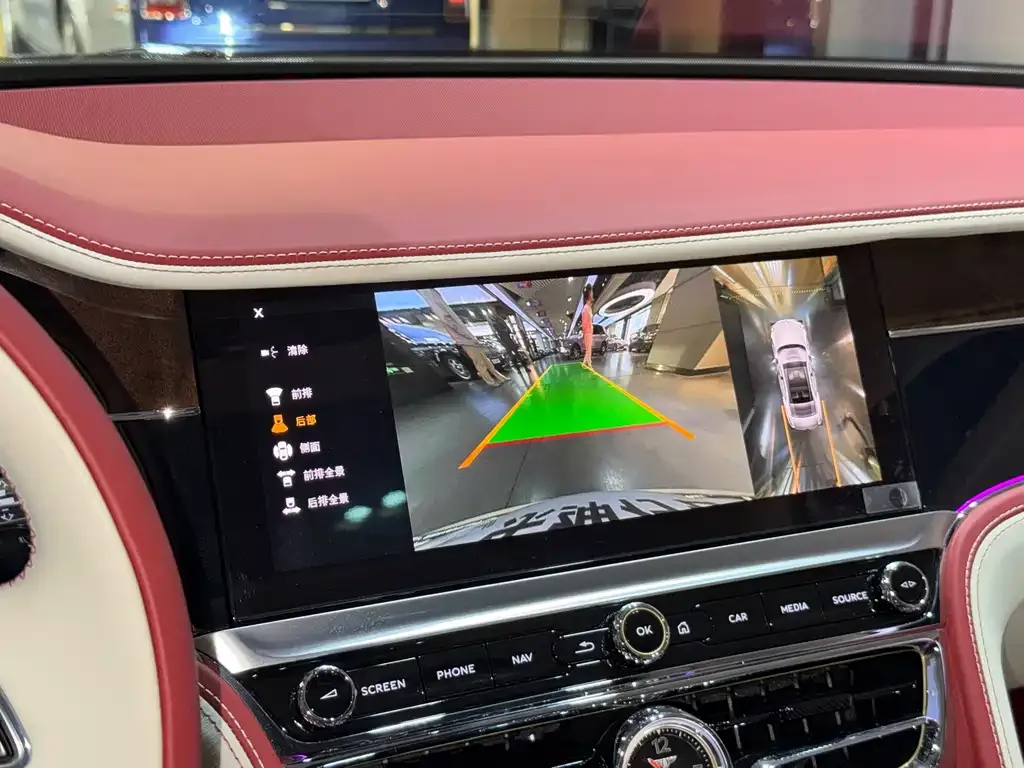 Bentley Flying Spur — фото 9