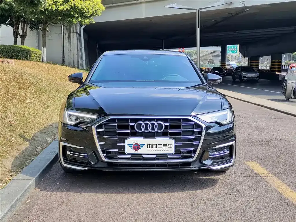 Audi A6L — фото 2