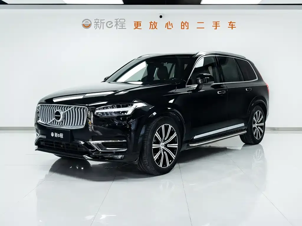 Volvo XC90 — фото 1