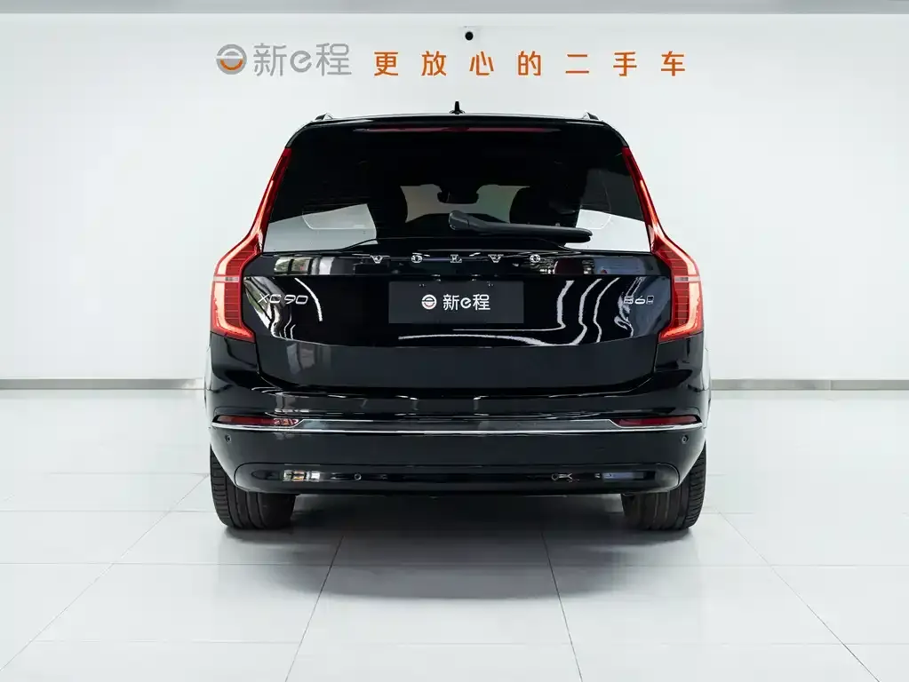 Volvo XC90 — фото 2