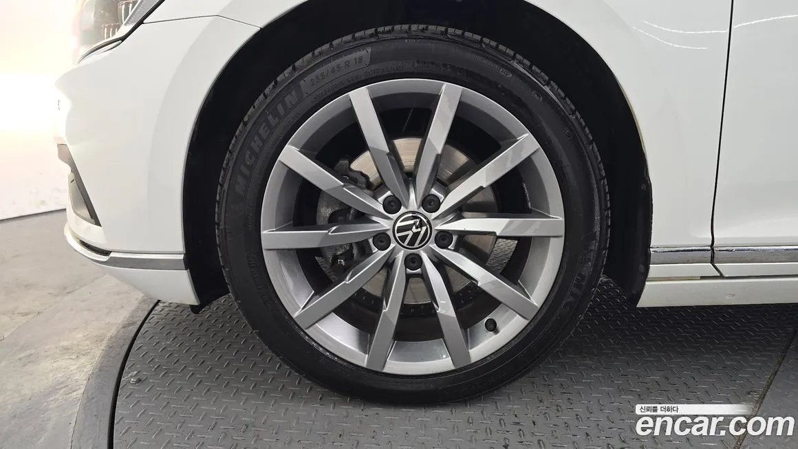 Volkswagen Passat 2022 из KR, фото 8