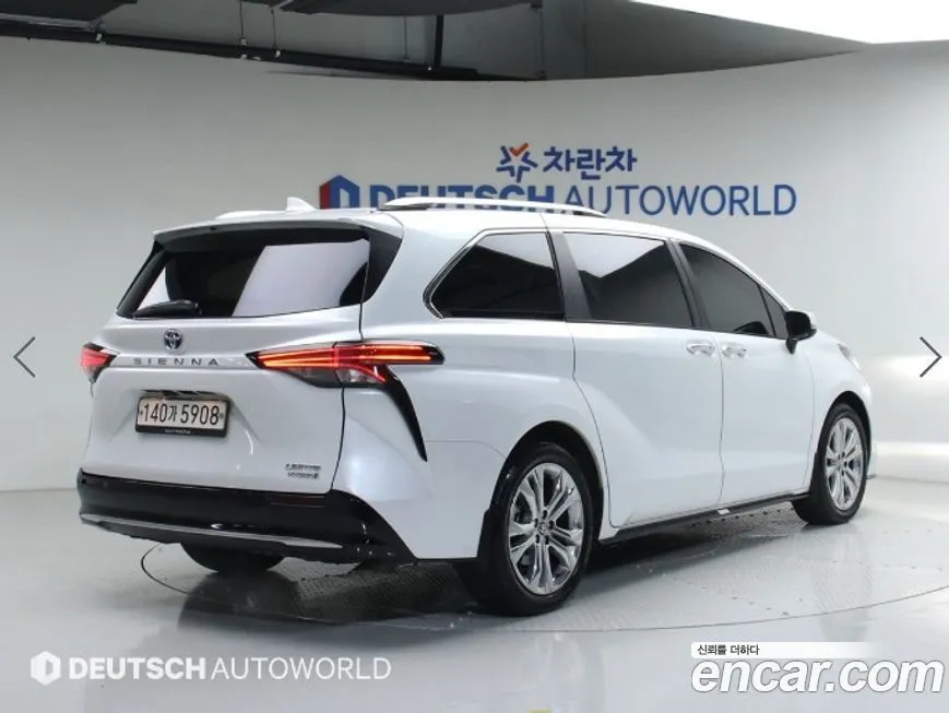 Toyota Sienna 2022 из KR, фото 2