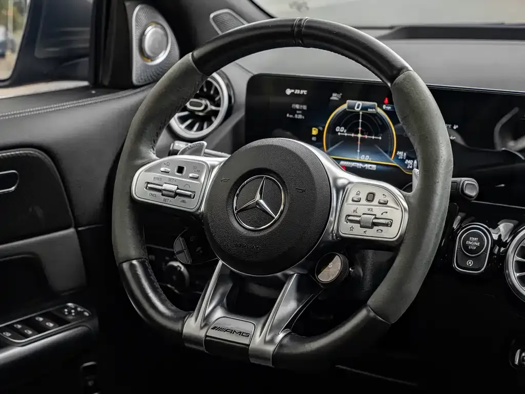 Mercedes-Benz GLA AMG