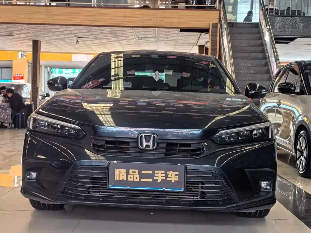 Honda Civic — фото 1