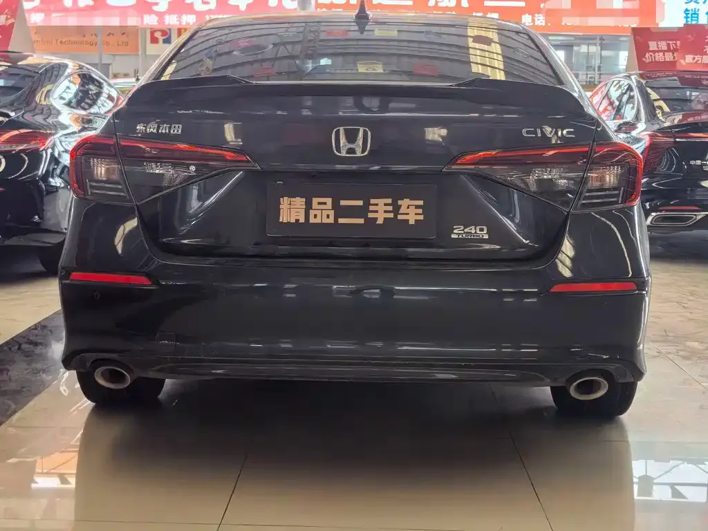 Honda Civic — фото 3
