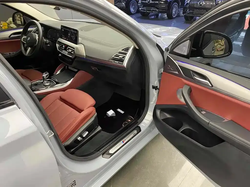 BMW X4 2023 из CN, фото 3
