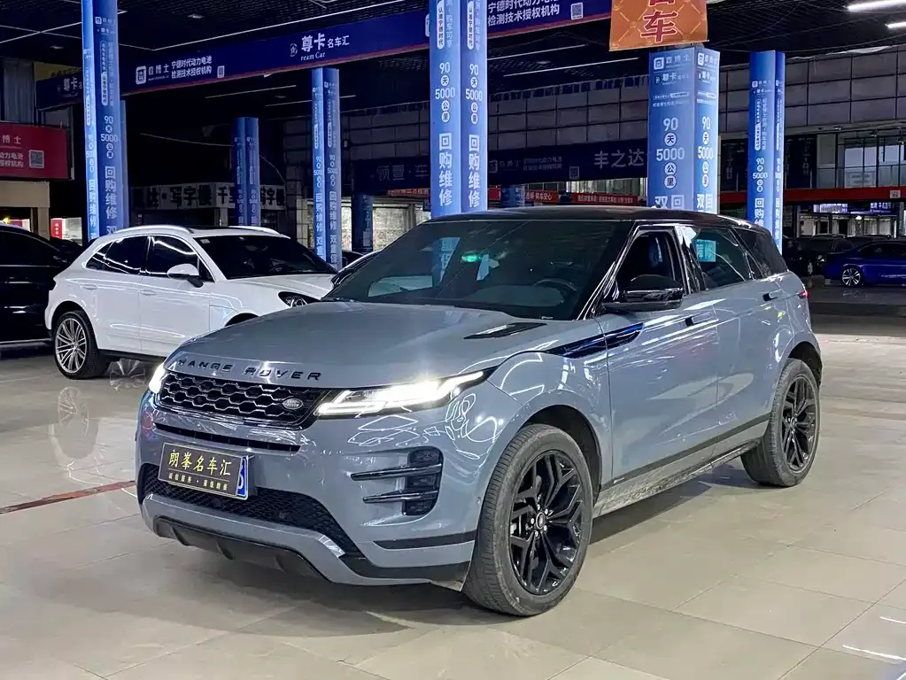 Land Rover Evoque — фото 1