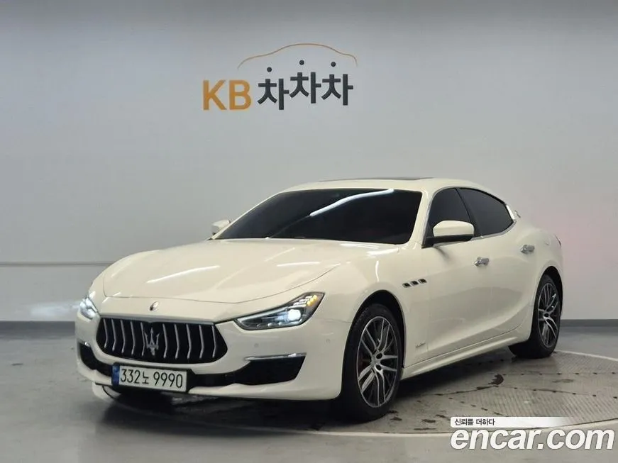 Maserati Ghibli — фото 1