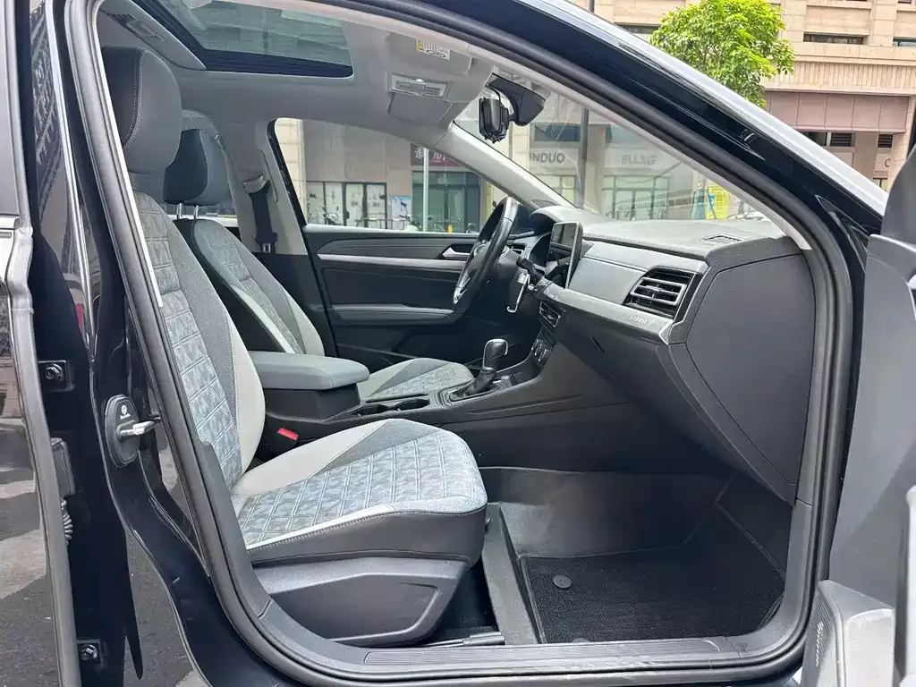 Volkswagen Lavida 2022 из CN, фото 9