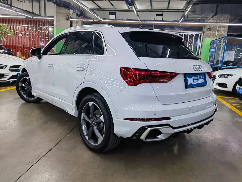 Audi Q3 — фото 2