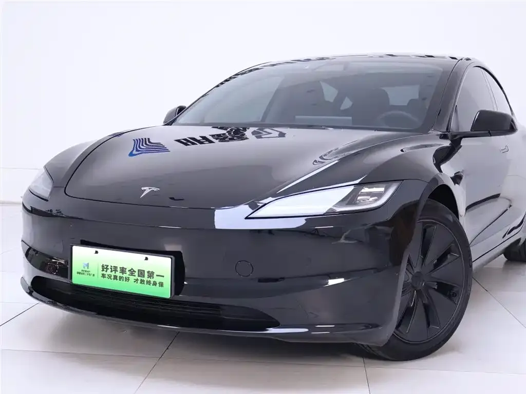 Tesla Model 3 — фото 4