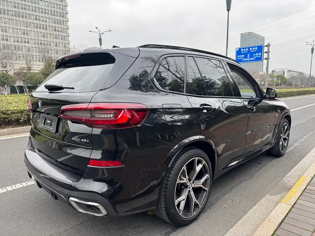 BMW X5 (Import) — фото 3