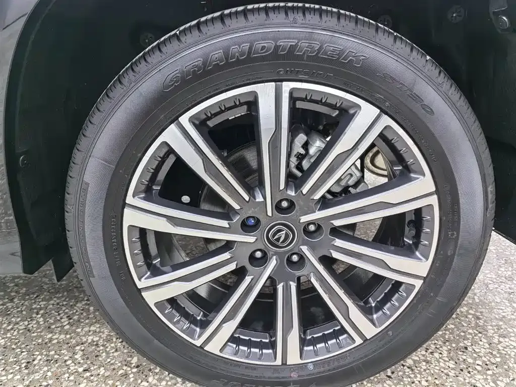 Changan CS75PLUS — фото 10