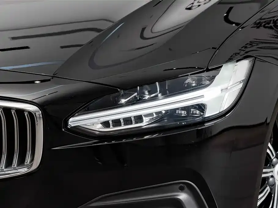 Volvo S90 — фото 8
