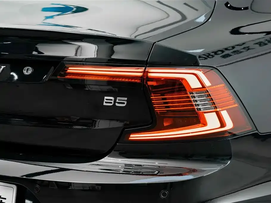 Volvo S90 — фото 2