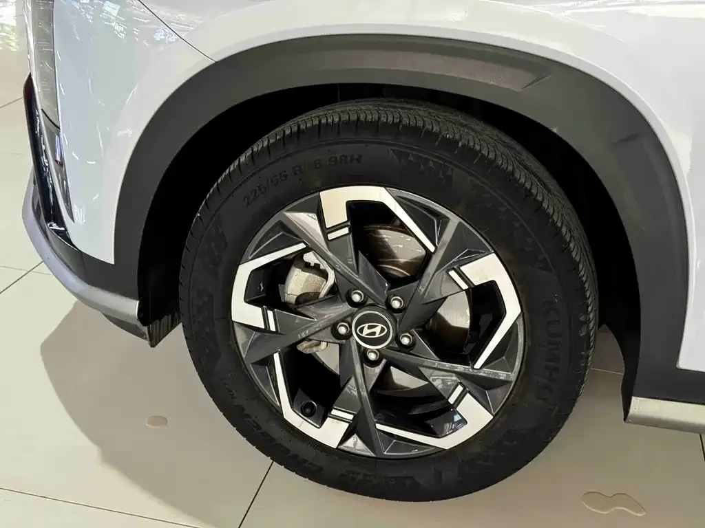 Hyundai ix35 2024 из CN, фото 8