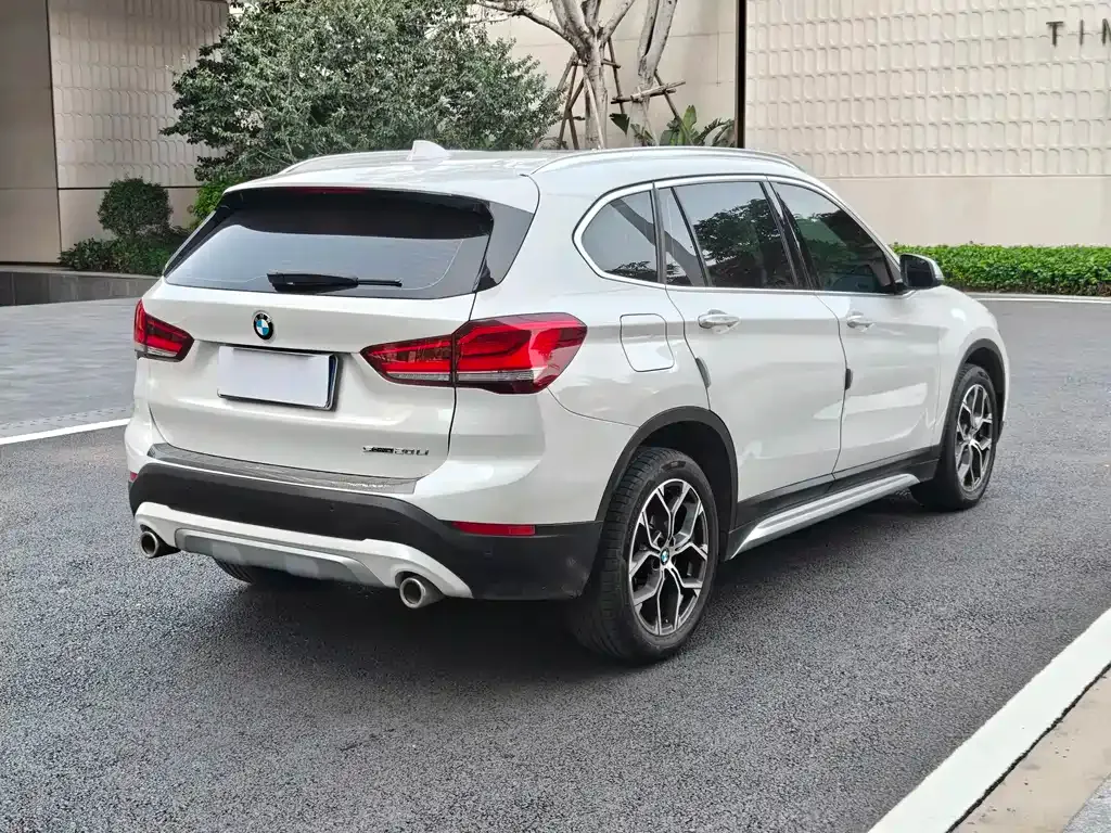 BMW X1 — фото 3