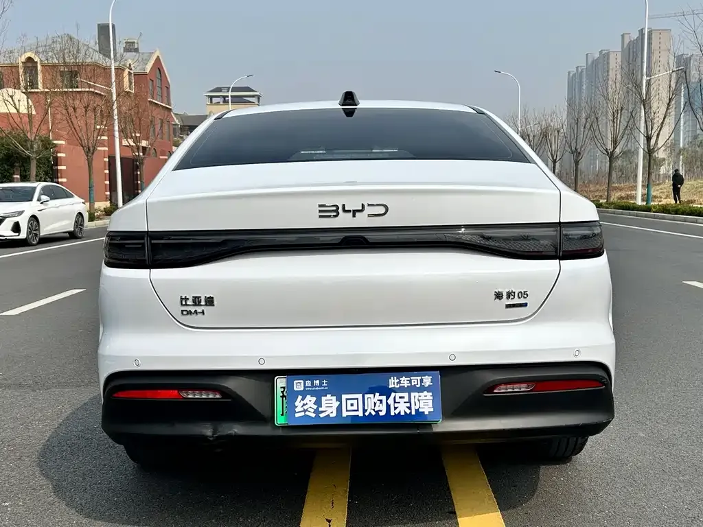 BYD Seal 05 DM-i — фото 4