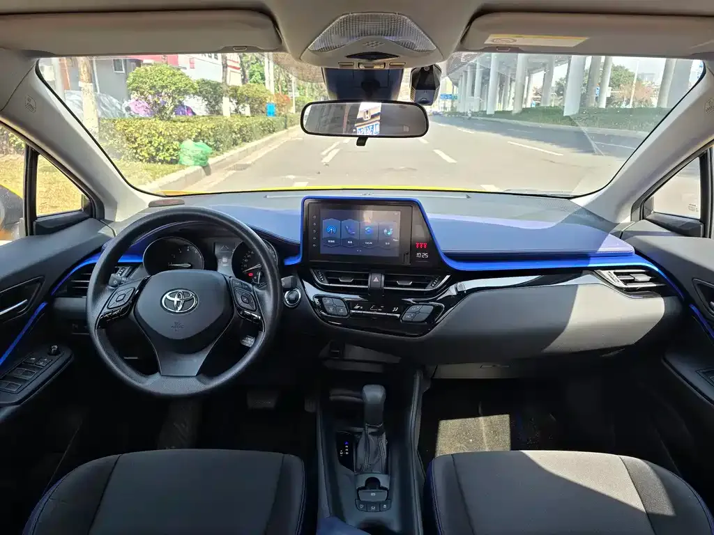 Toyota C-HR 2022 из CN, фото 8