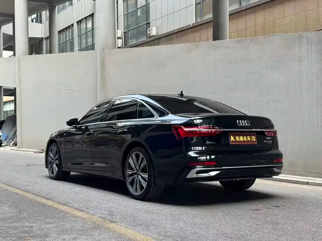 Audi A6L — фото 4