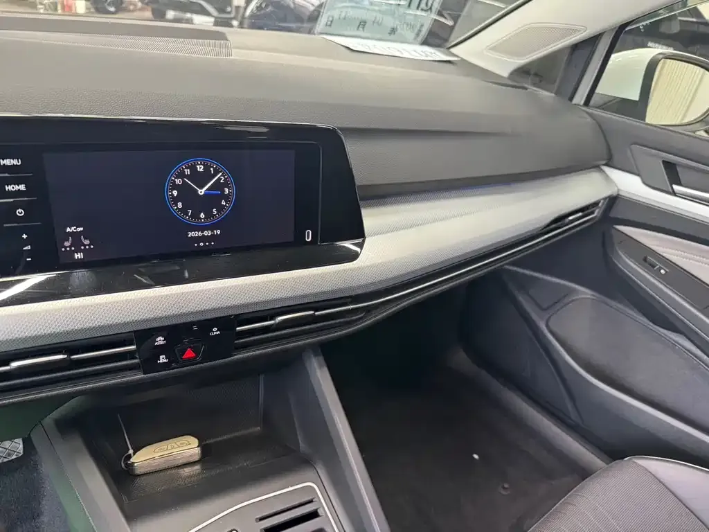 Volkswagen Golf 2022 из CN, фото 3