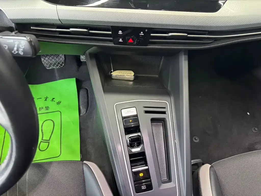 Volkswagen Golf 2022 из CN, фото 10