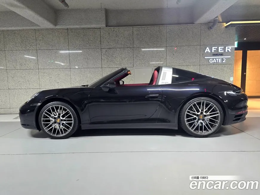 Porsche 911 2024 из KR, фото 8