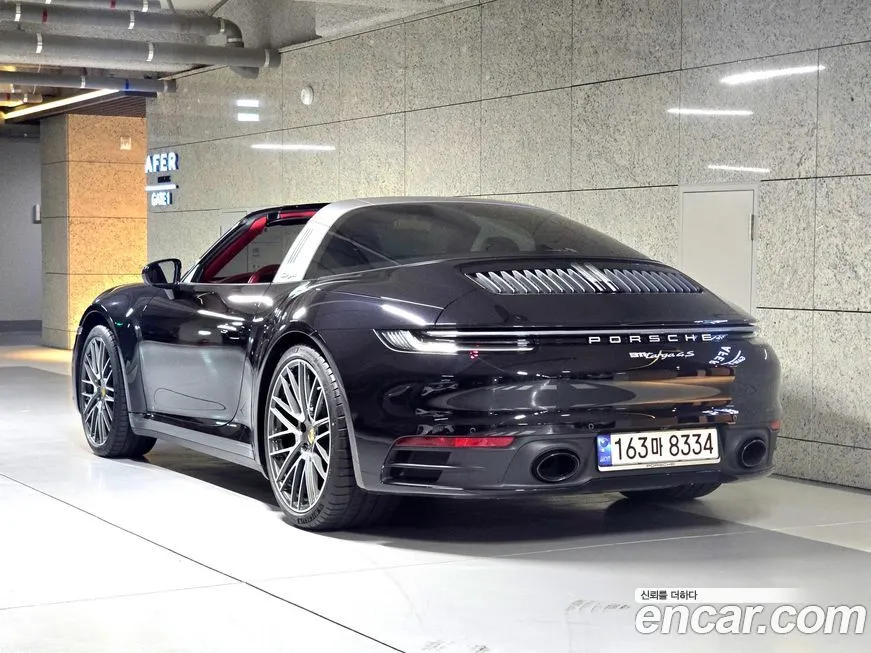Porsche 911 2024 из KR, фото 7