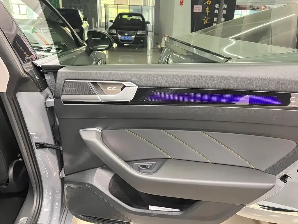 Volkswagen CC 2024 из CN, фото 4