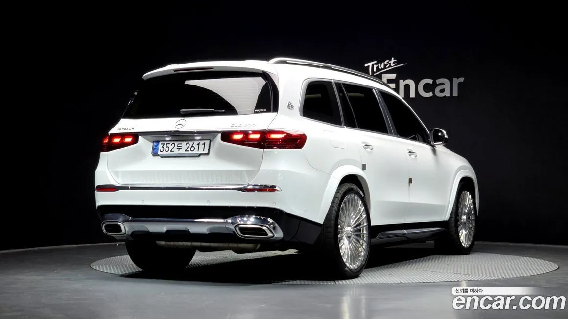 Mercedes-Benz GLS-Class — фото 7