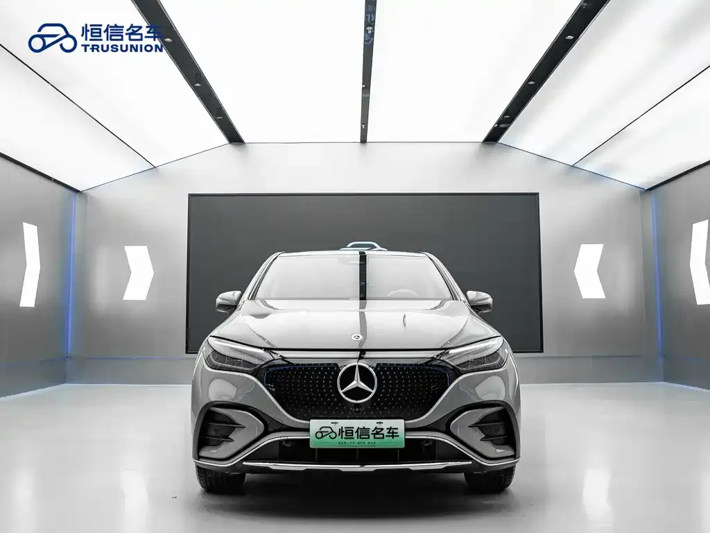 Mercedes-Benz EQE SUV — фото 2