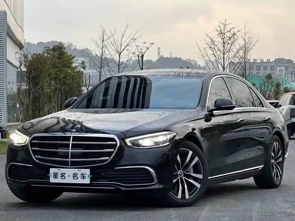 Mercedes-Benz S-Class — фото 1