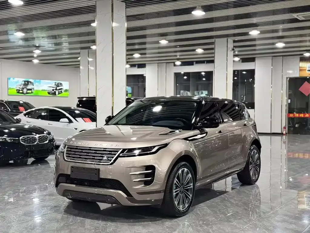 Land Rover Evoque — фото 1