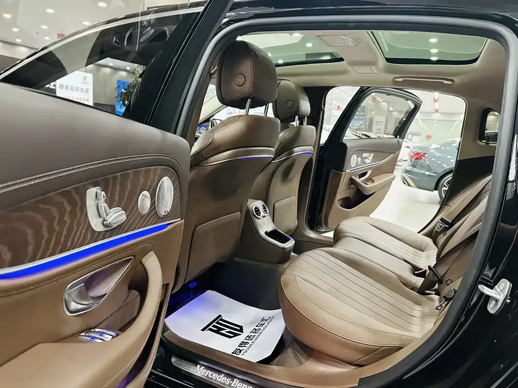 Mercedes-Benz E-Class 2021 из CN, фото 9