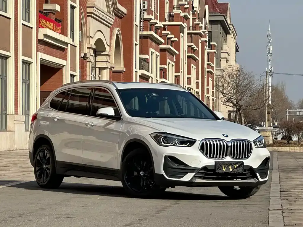 BMW X1 — фото 10