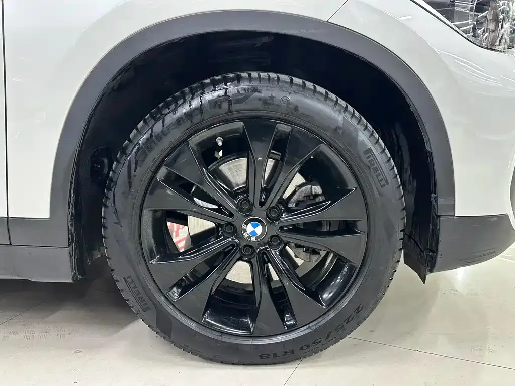 BMW X1 — фото 4