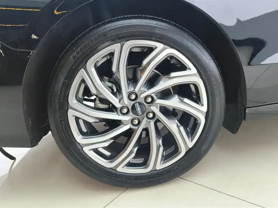 Lincoln Z 2023 из CN, фото 7