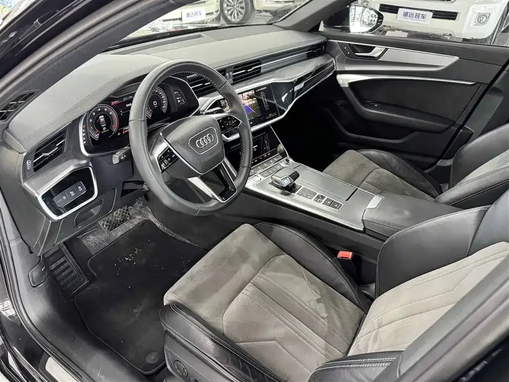 Audi A6L — фото 9