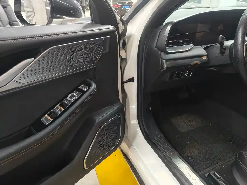 Lincoln Z 2022 из CN, фото 10