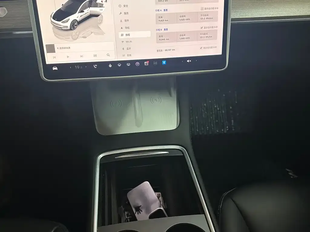 Tesla Model 3 — фото 2