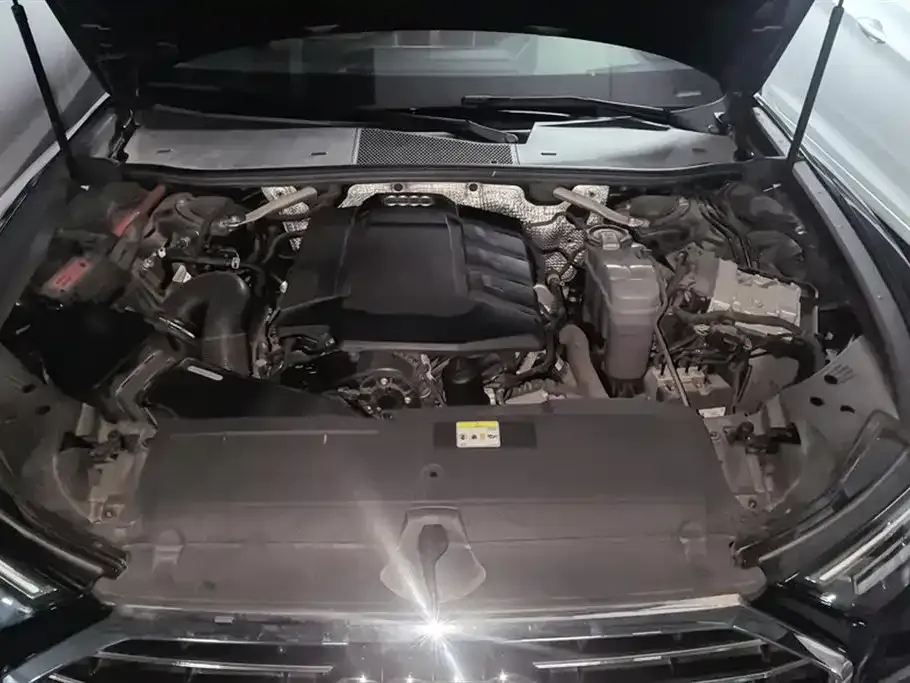 Audi A6L 2021 из CN, фото 7
