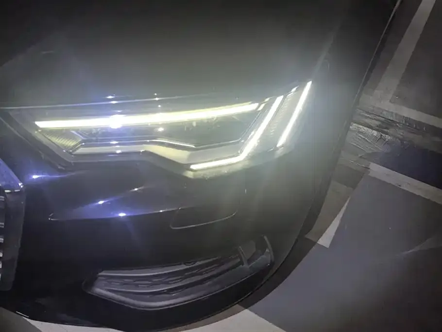 Audi A6L 2021 из CN, фото 5