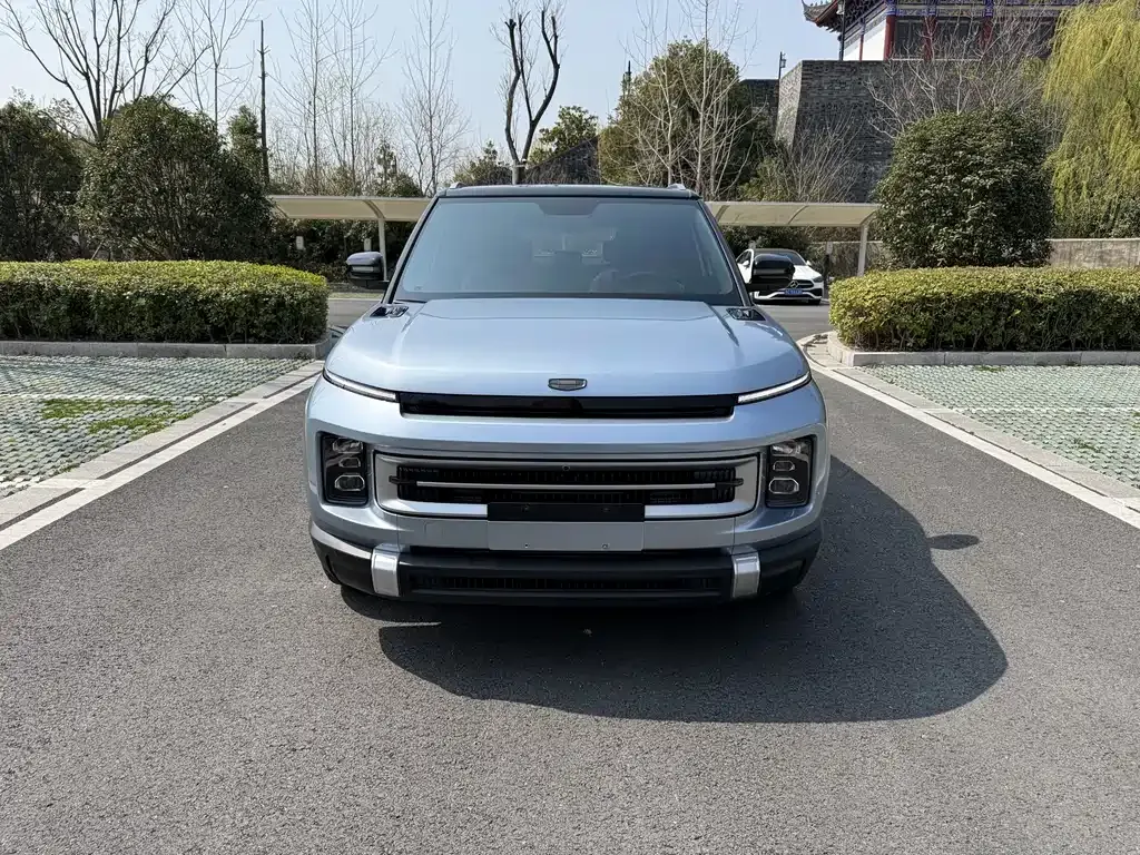 Geely Icon — фото 8