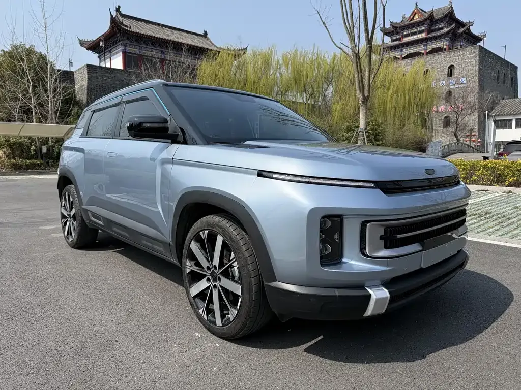 Geely Icon — фото 9